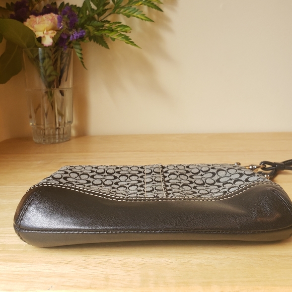 Authentic Coach Wristlet - Picture 9 of 11